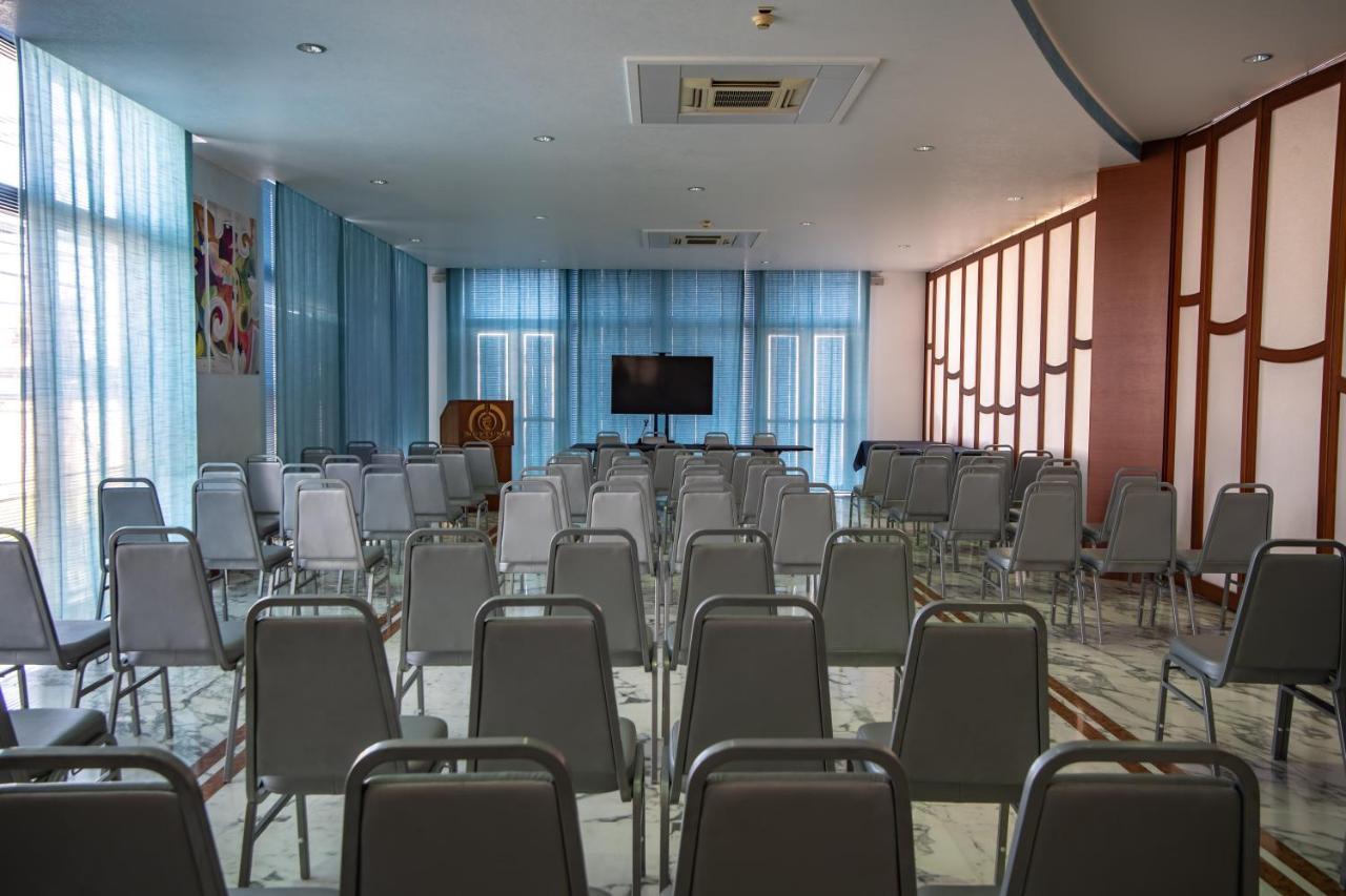 Best Western Hotel Nettuno Brindisi Exterior foto