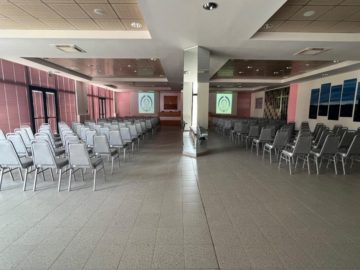 Best Western Hotel Nettuno Brindisi Exterior foto